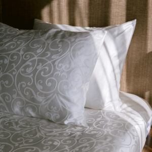 Siidist padjapüür "White jacquard"