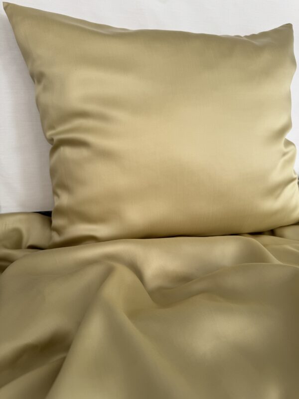 Tencel satiinist padjapüür "Light Olive"