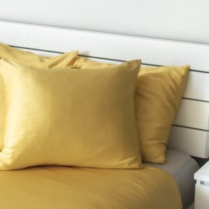 Tencel satiinist padjapüür "Golden Yellow"