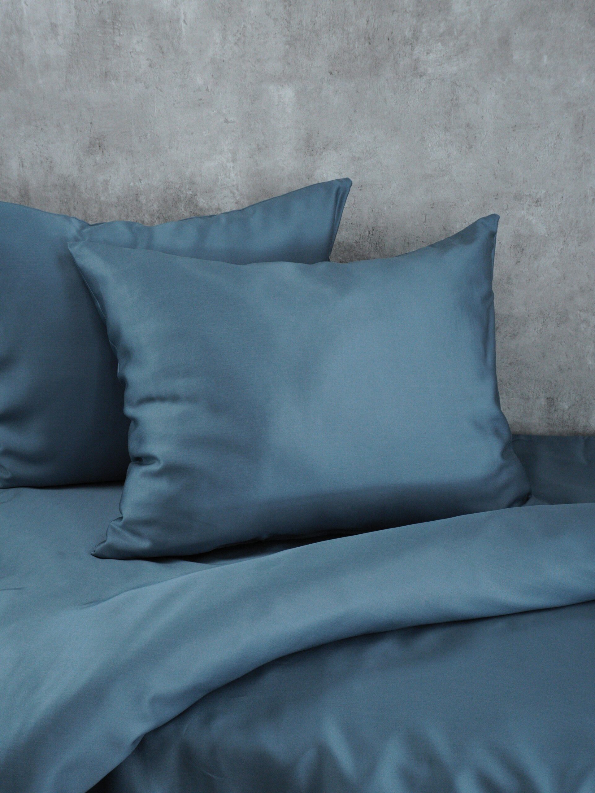 Tencel sateen pillowcase ‘Petrol Blue’
